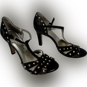 Anne Klein Black Leather Studded T-Strap Sandals Heels Size 8